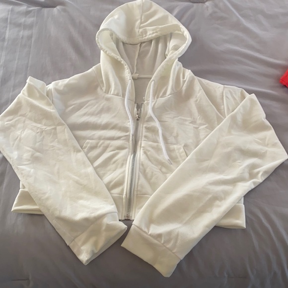 CROPPED WHITE HOODIE - Picture 1 of 1